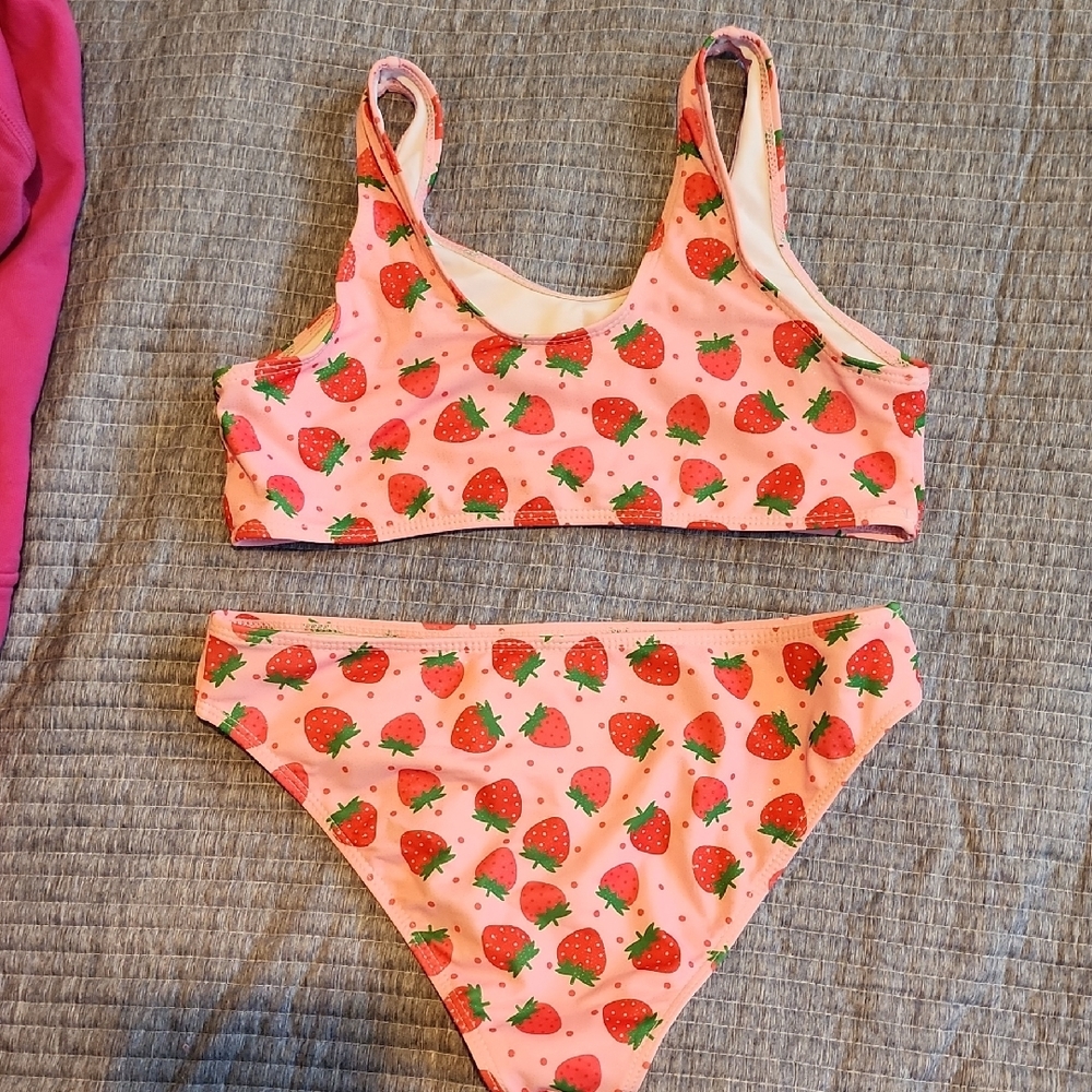 Strawberry Sparkle Print Girls Bikini SIZE L/ XL